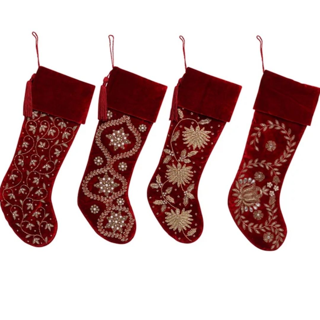 Handmade Velvet Stocking Set © TheHomekrafts | etsy.com