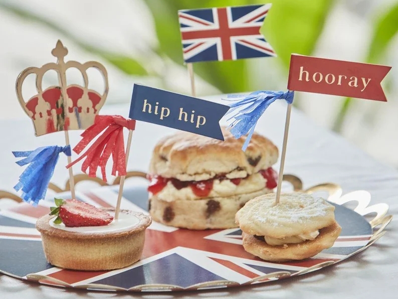 LuckandLuck 10 Kings Coronation Street Party Cupcake Topper Decorations  | etsy.com