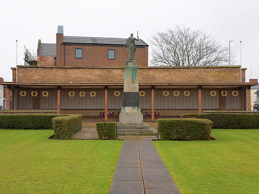 Ablington Square War Memorial © essentially-england.com