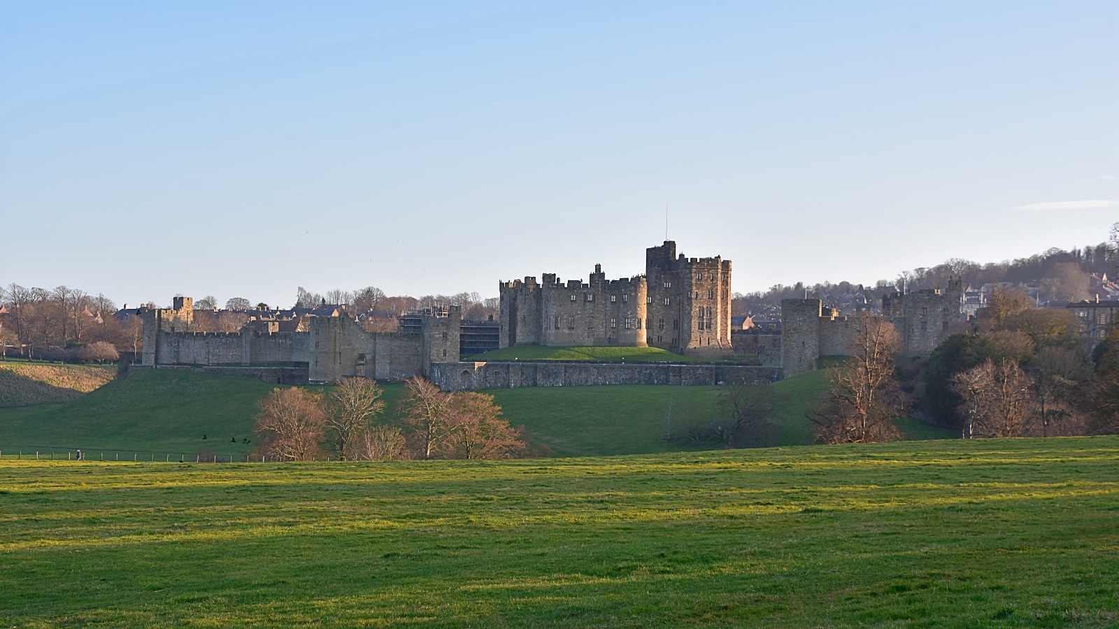 Alnwick Castle © essentially-england.com