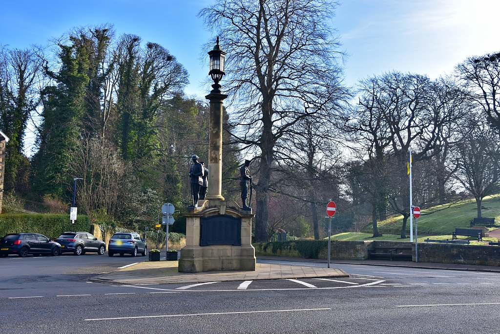 The War Memorial © essentially-england.com
