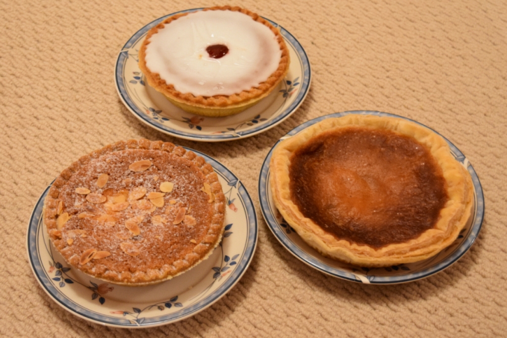 Bakewell Tart & Pudding © essentially-england.com