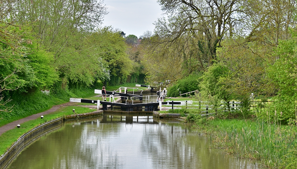 Braunston Locks on the Grand Union Canal © essentially-england.com