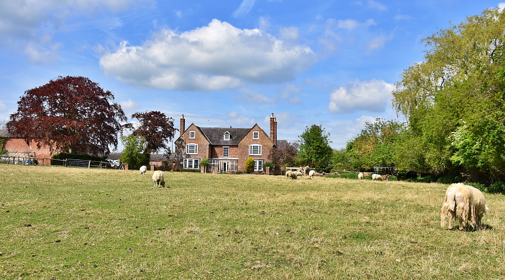 Wolfhampcote Hall © essentially-england.com