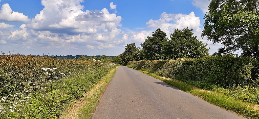 The Descent Towards Blakesley © essentially-england.com