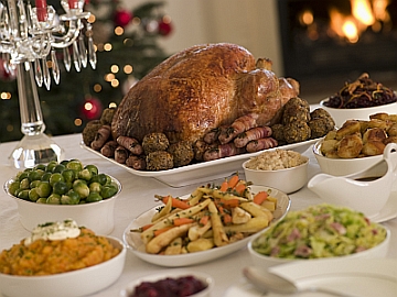 Christmas Dinner | © Monkey Business Images dreamstime.com