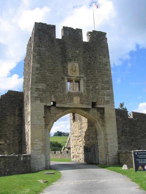 English Castles: Gatehouse of Farleigh Hungerford Castle, Somerset
