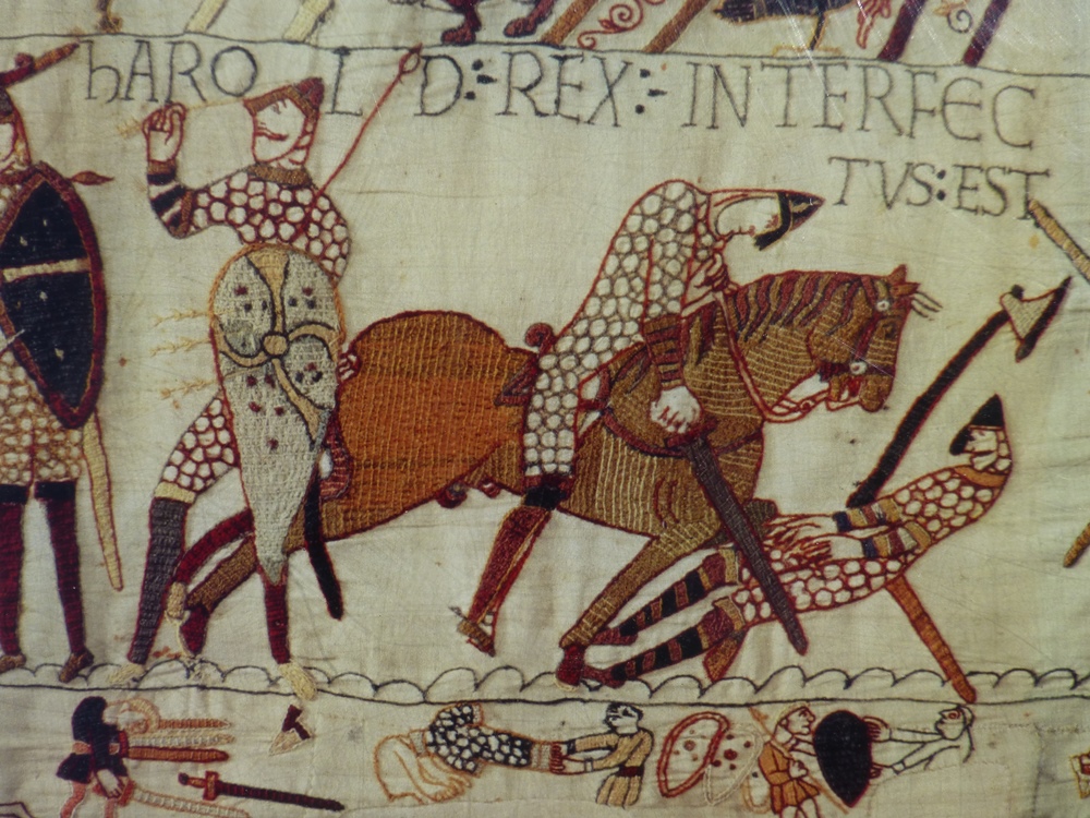 Harold Falls | From a Bayeux Tapestry Representation at Battle Abbey © essentially-england.com