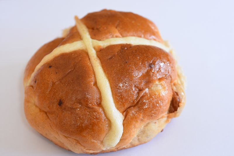 The Easter Treat: A Hot Cross Bun © essentially-england.com
