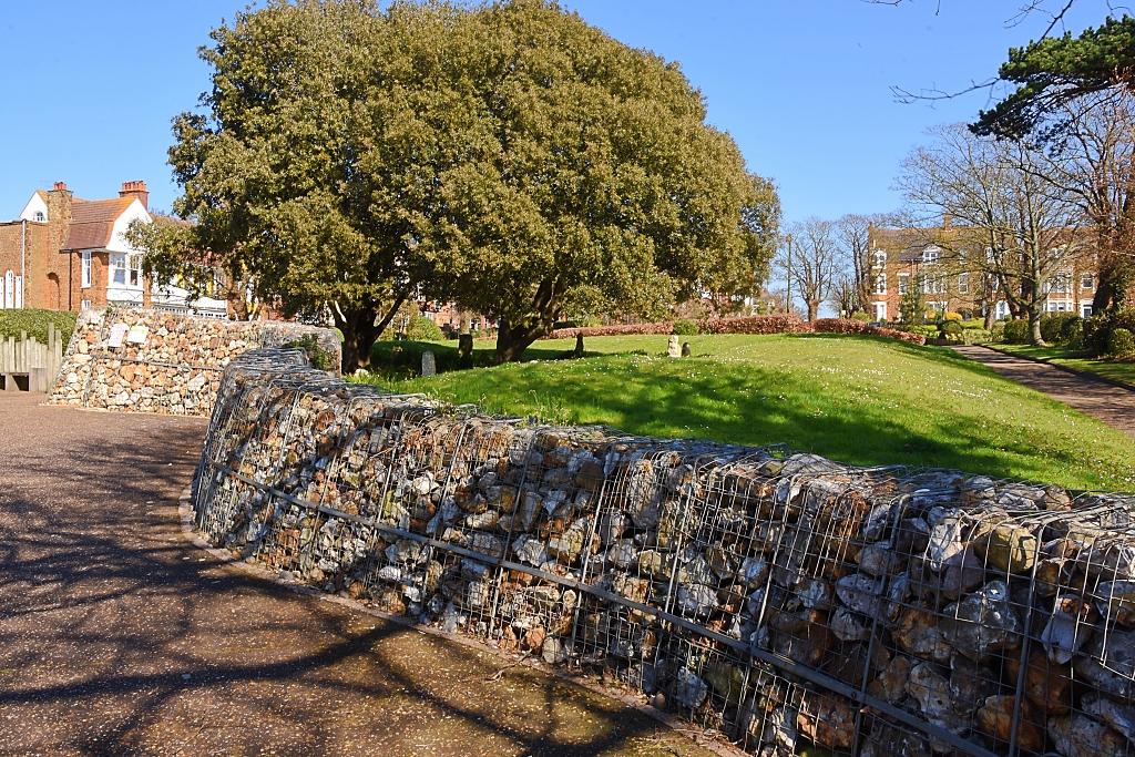 Boston Square Sensory Garden © essentially-england.com