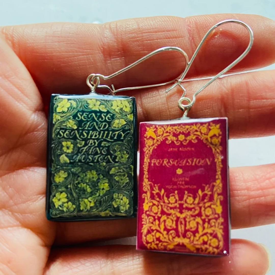 Jane Austen Book Earrings ©  CavaticaBoutique | etsy.com