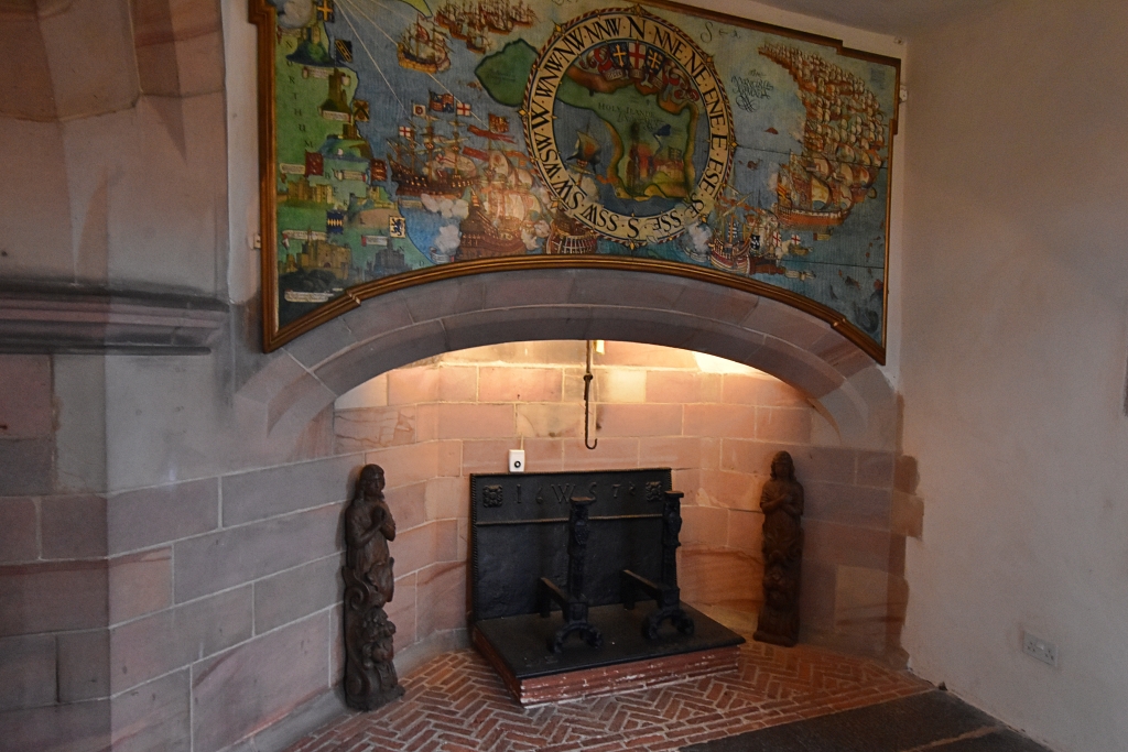 Lindisfarne Castle Entrance Hall © essentially-england.com