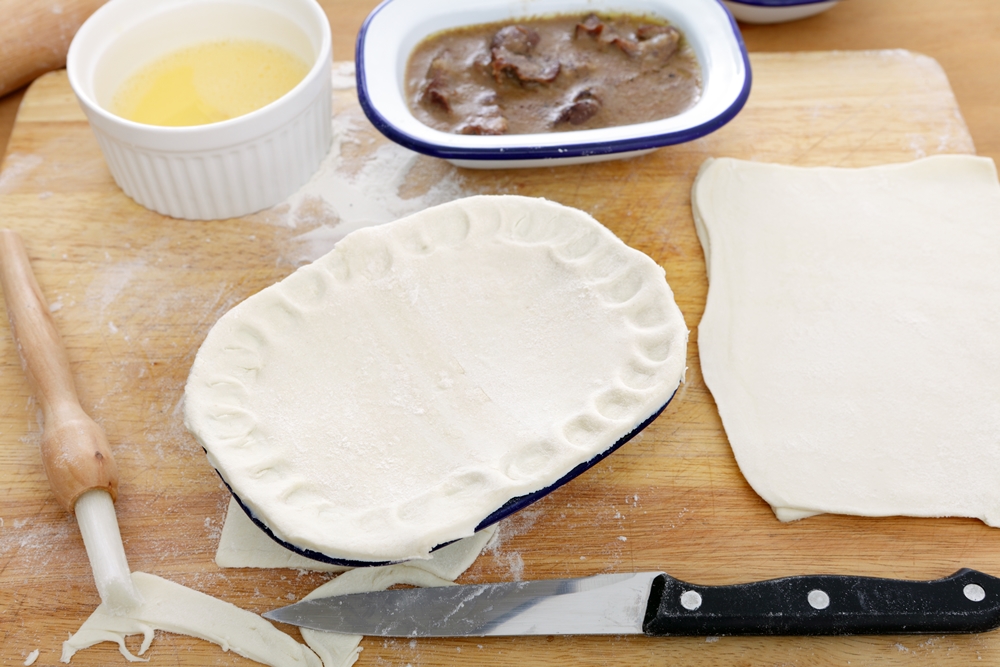 Making Steak Pie © Paul Cowan | depositphotos.com