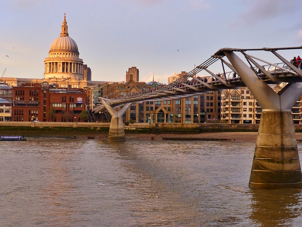 The Millennium Bridge and St Paul's Cathedral
