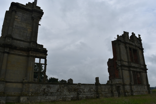 the elizabethan wing of moreton corbet castle in rural shropshire