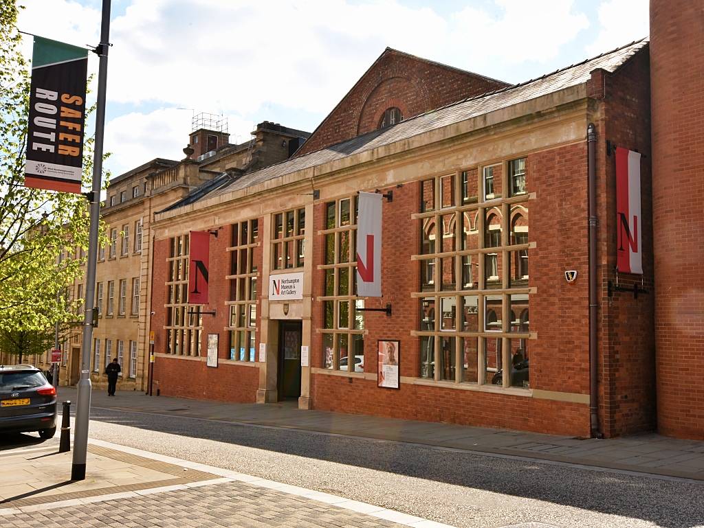 Northampton Museum & Art Gallery © essentially-england.com