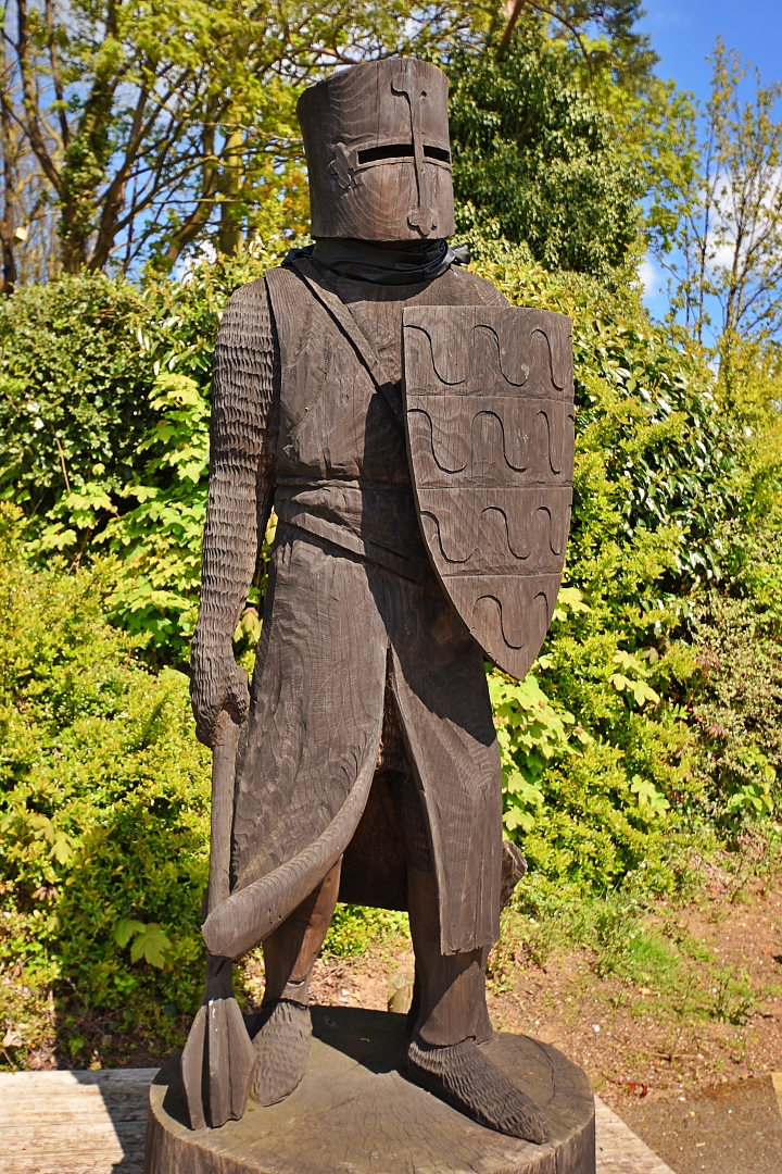 Northampton Knight at Castle Mound © essentially-england.com