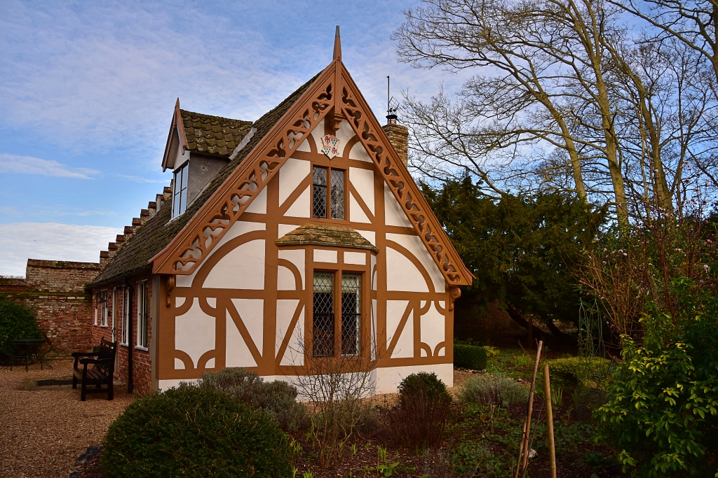 Oxburgh Chapel Lodge © essentially-england.com