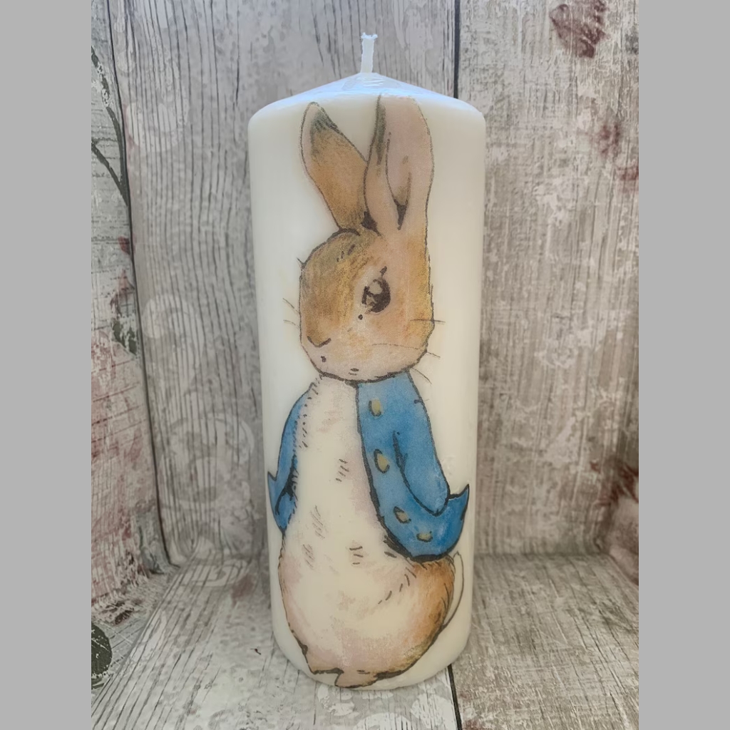 Peter Rabbit Candle © Picturecraft  | etsy.com 