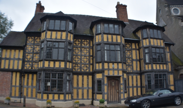 The impressive wood framed castle gate house in Shrewsbury, Shropshire &copy; essentially-england.com