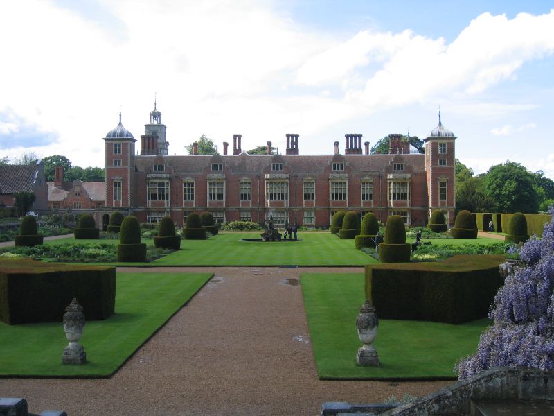 Blickling Hall &copy; essentially-england.com