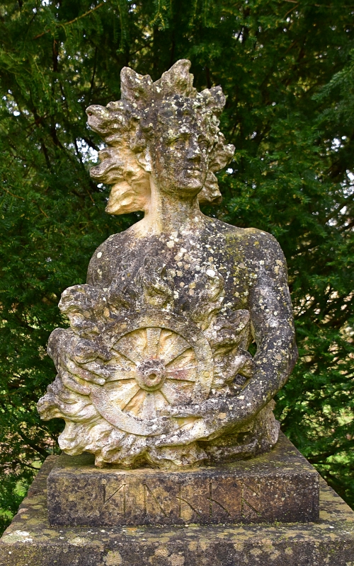 Stowe Gardens Saxon Deities - Sunna © essentially-england.com