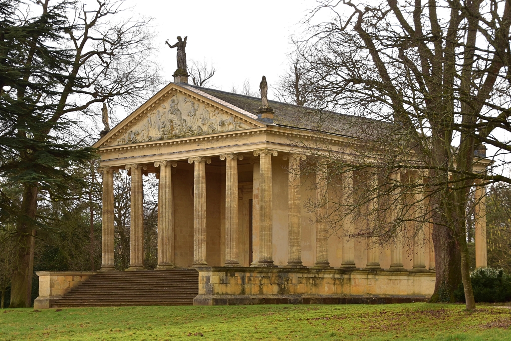 The Temple of Concorde and Victory in Stowe Gardens © essentially-england.com
