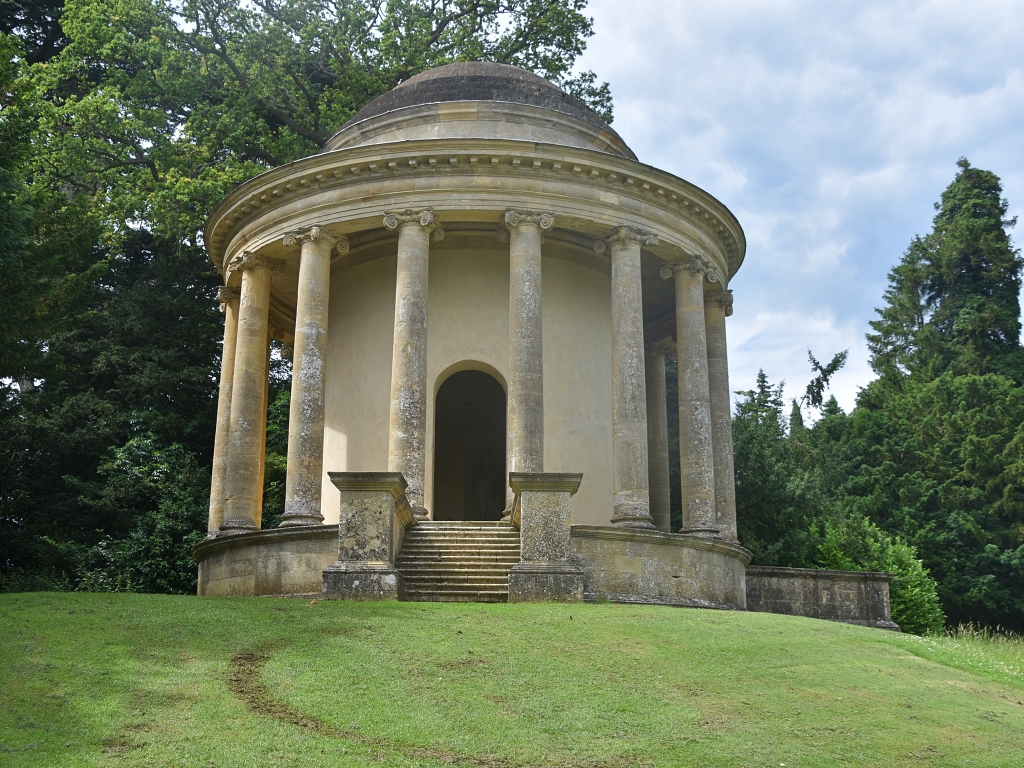The Temple of Virtue in Stowe Gardens