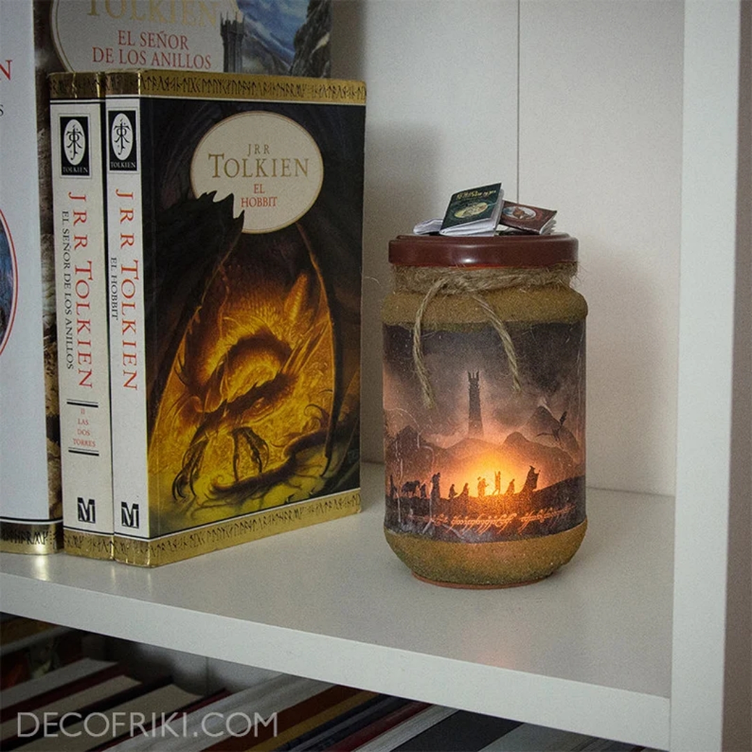 Lord of the Rings Candle Holder © DecoFriki | etsy.com