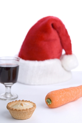 Waiting for Santa with Mince Pies, carrots and sherry &copy; Christopher Elwell | dreamstime.com