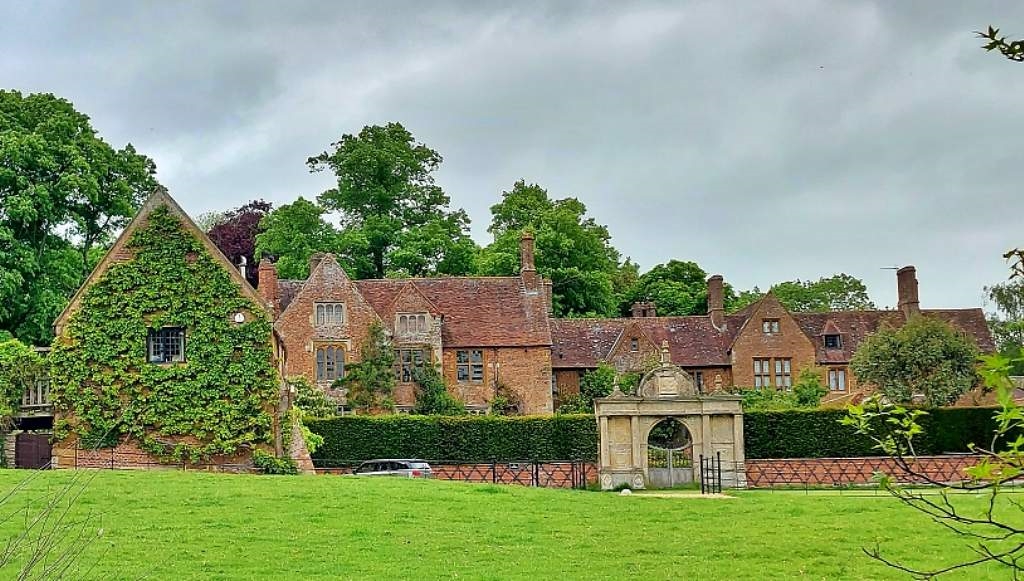 Winwick Grange © essentially-england.com