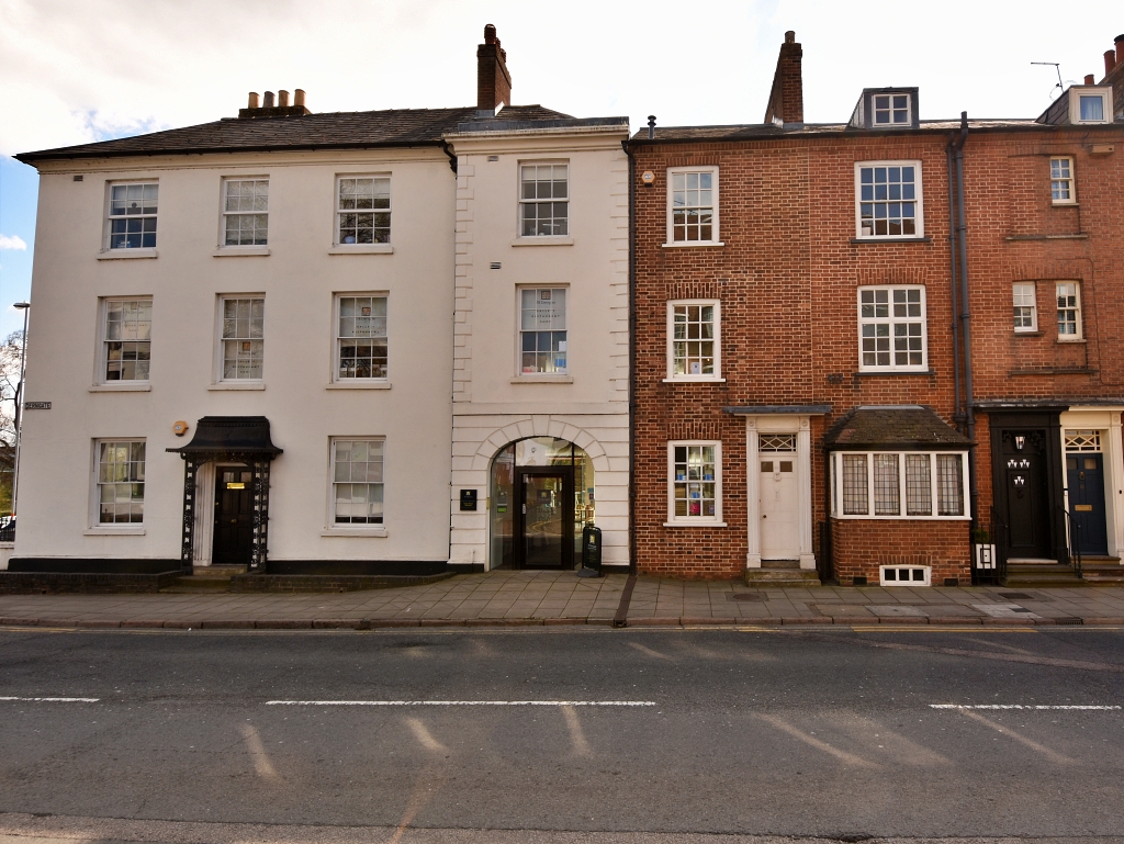 78 Derngate © essentially-england.com