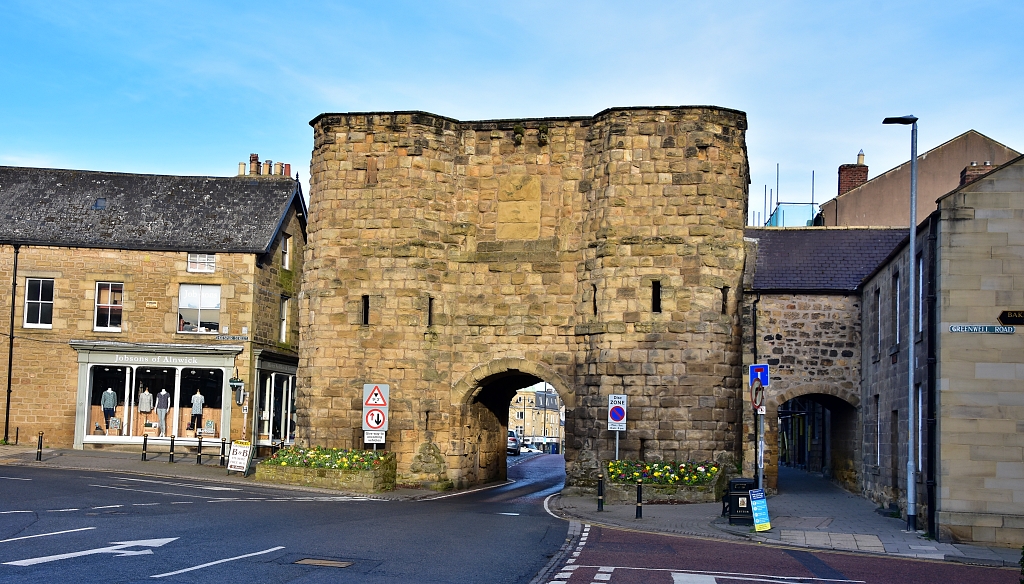 Bondgate in Alnwick © essentially-england.com