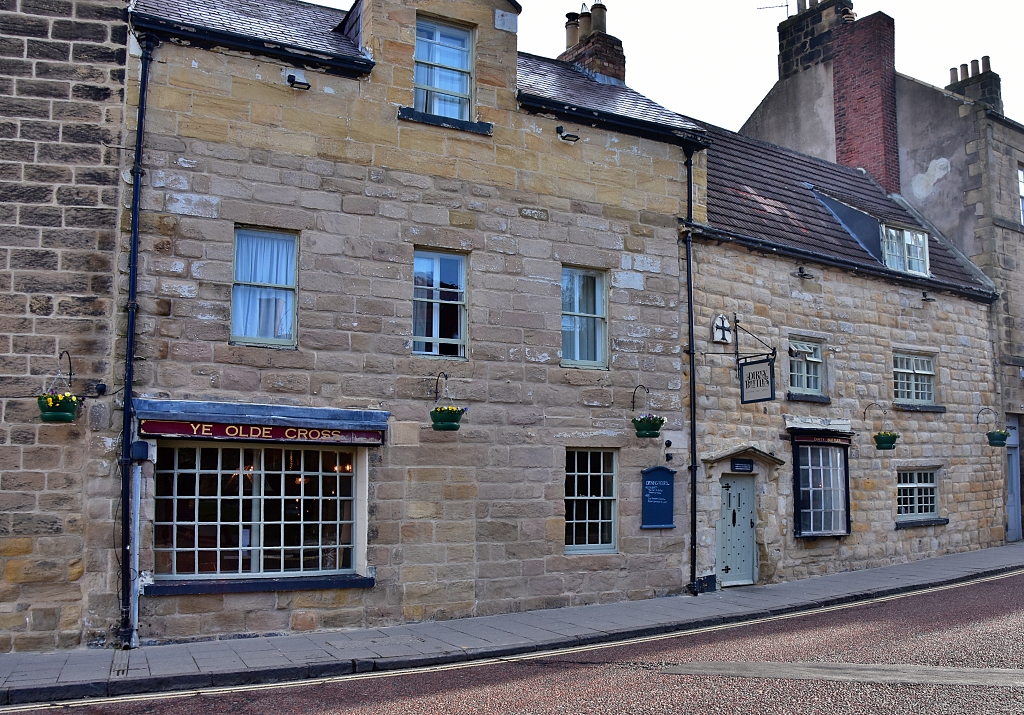 The Dirty Bottles in Alnwick © essentially-england.com