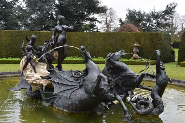 the venus fountain in ascott house garden on the buckinghamshire bedfordshire border