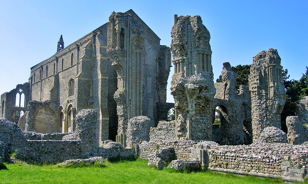 The Ruins of East End of The Priory Church © essentially-england.com