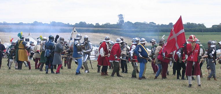 Reenactors Take Part in the Battle of Bosworth © essentially-england.com