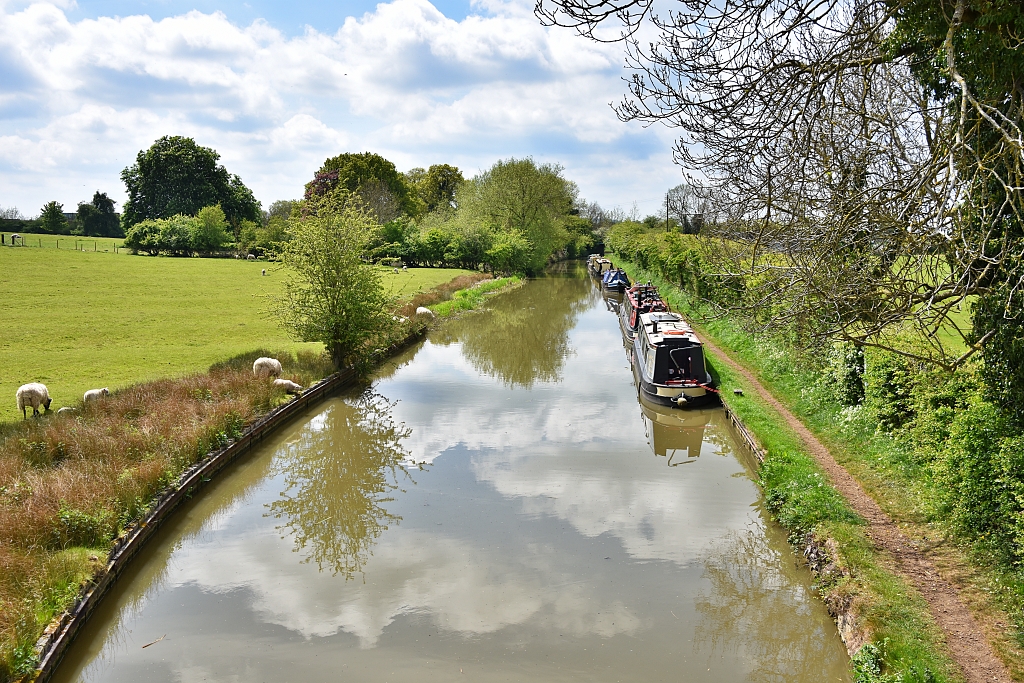 Crossing the Oxford Canal and Showing the Direction to Braunston