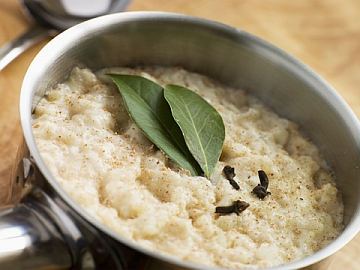 Bread Sauce © Monkey Business Images | dreamstime.com