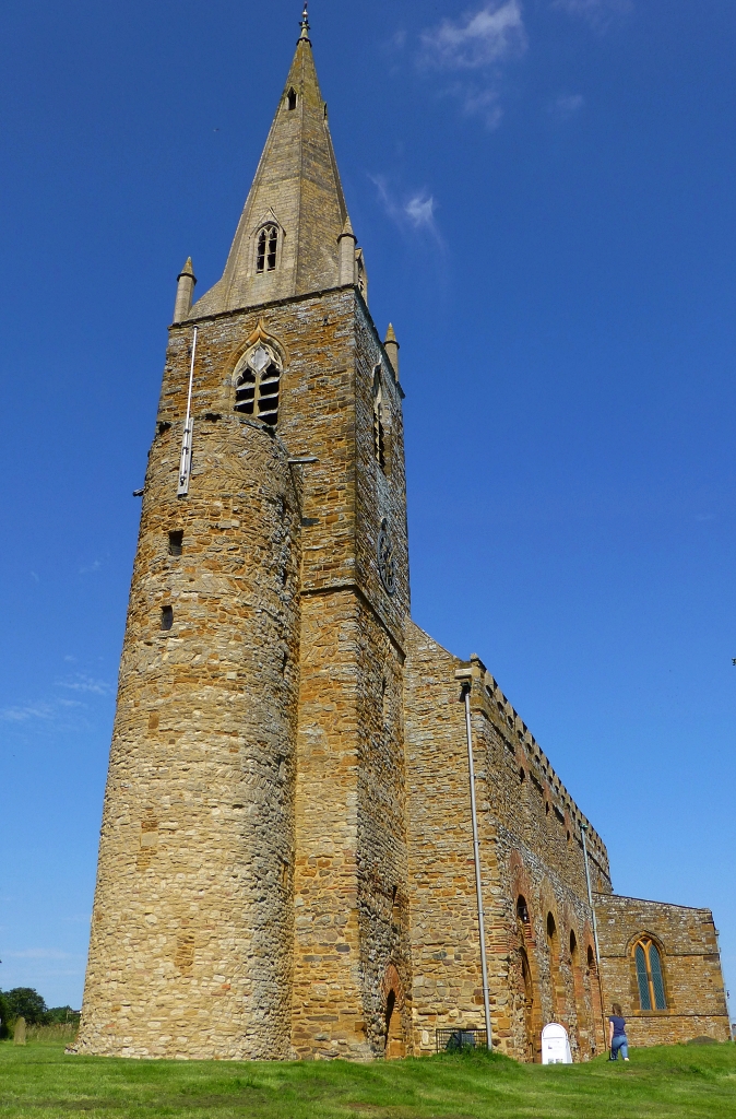 Brixworth Saxon Church © essentially-england.com