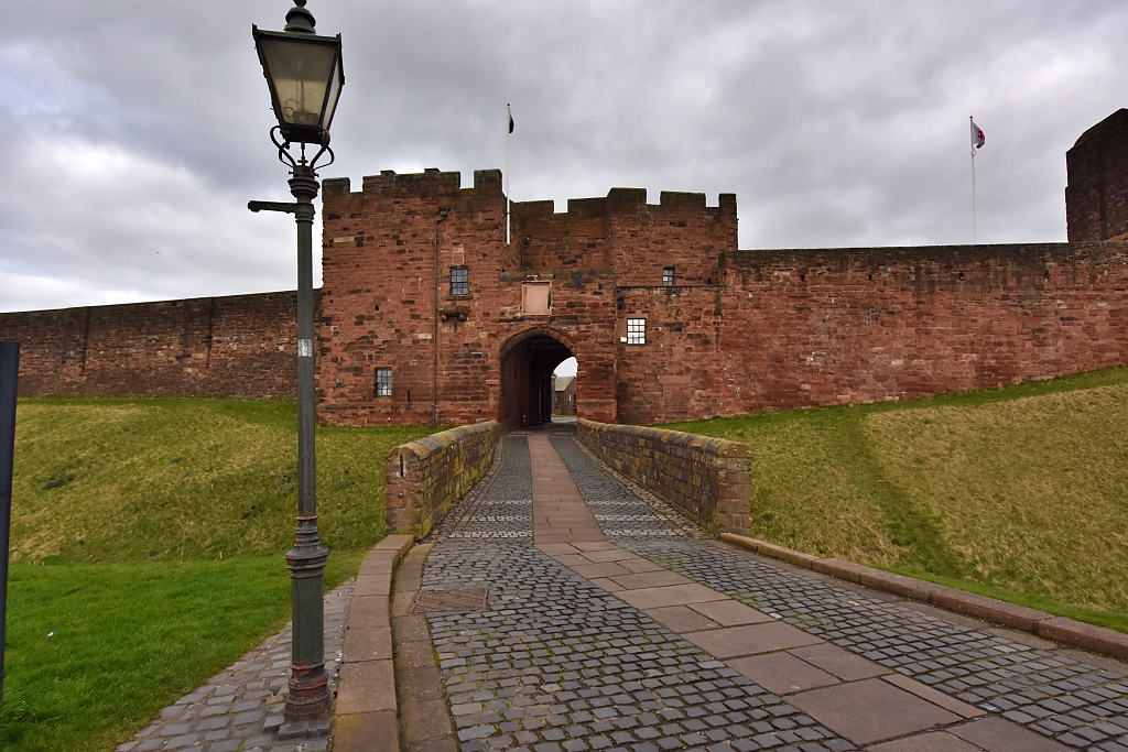 The Outer Gatehouse © essentially-england.com