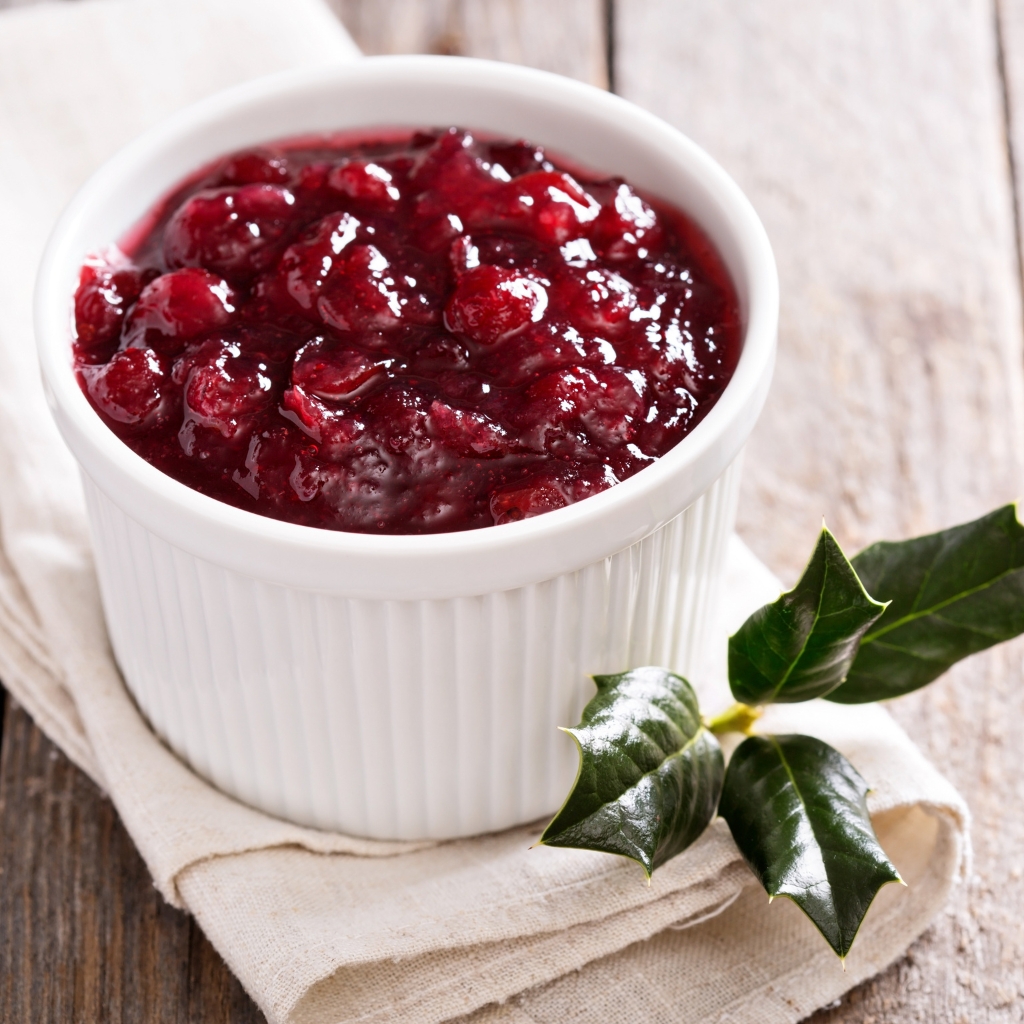 Cranberry Sauce © VeselovaElena | Getty Images canva.com