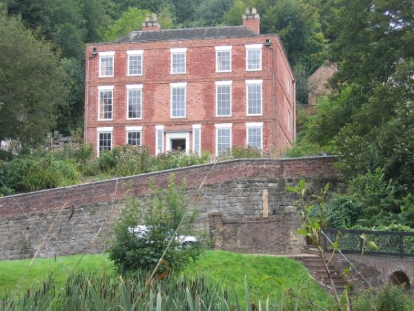 Dale House © essentially-england.com