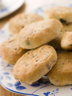 Eccles Cakes © Monkey Business Images | Dreamstime.com