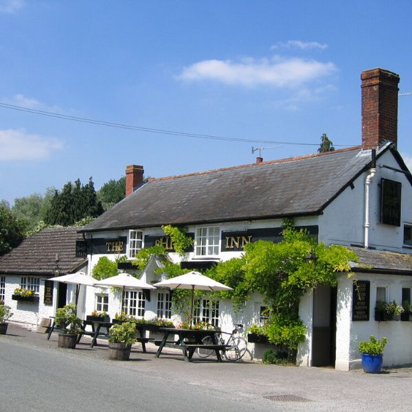 English Village Scene © essentially-england.com