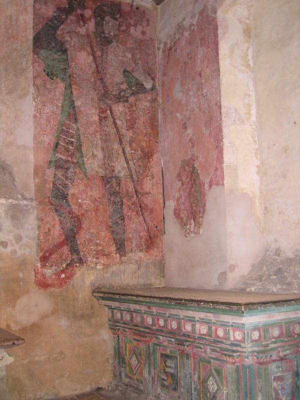 English Castles: Medieval wall paintings in the chapel of Farleigh Hungerford, Somerset © essentially-england.com