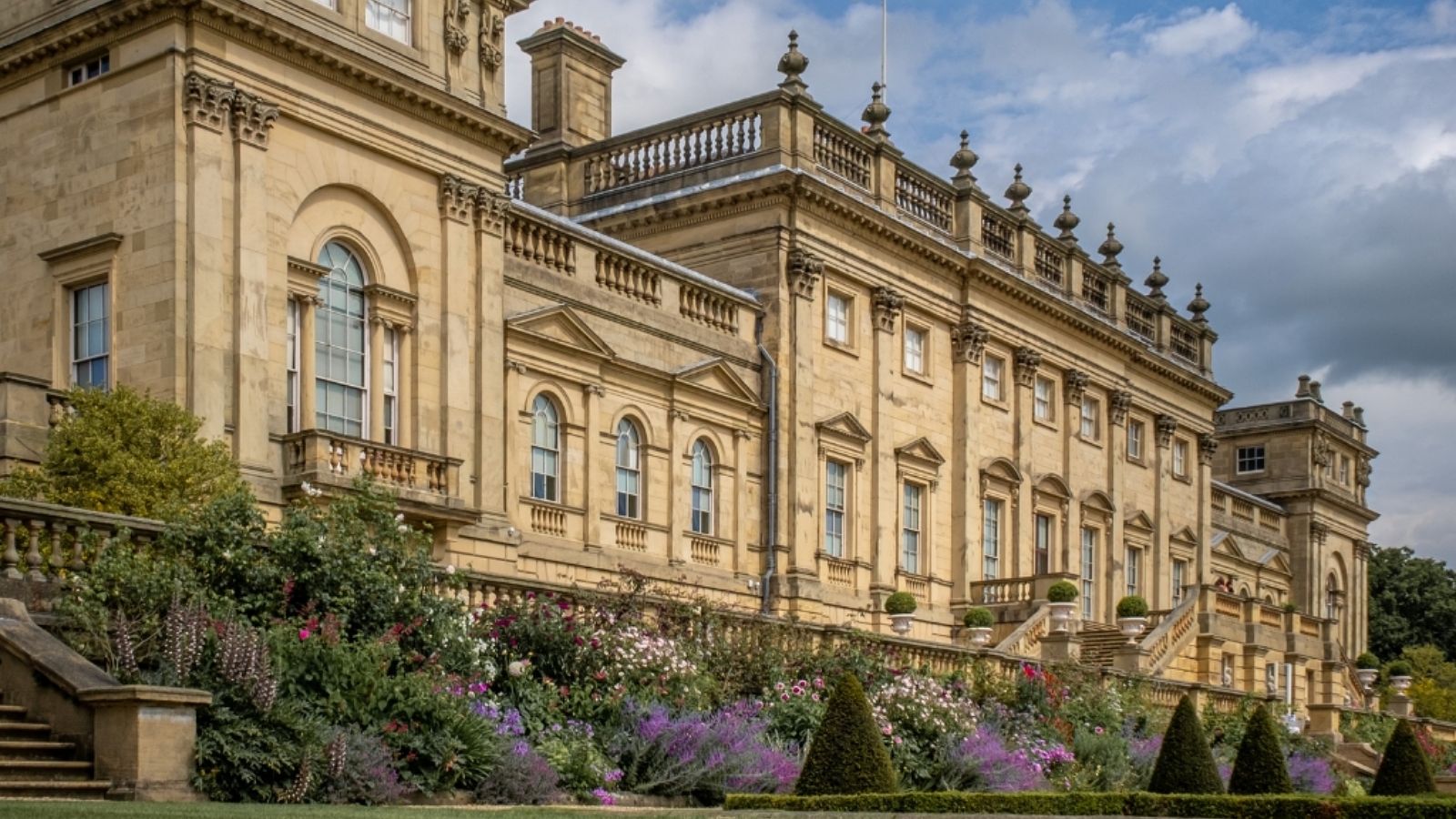 Harewood House © eXplore Heritage | Pexels canva.com