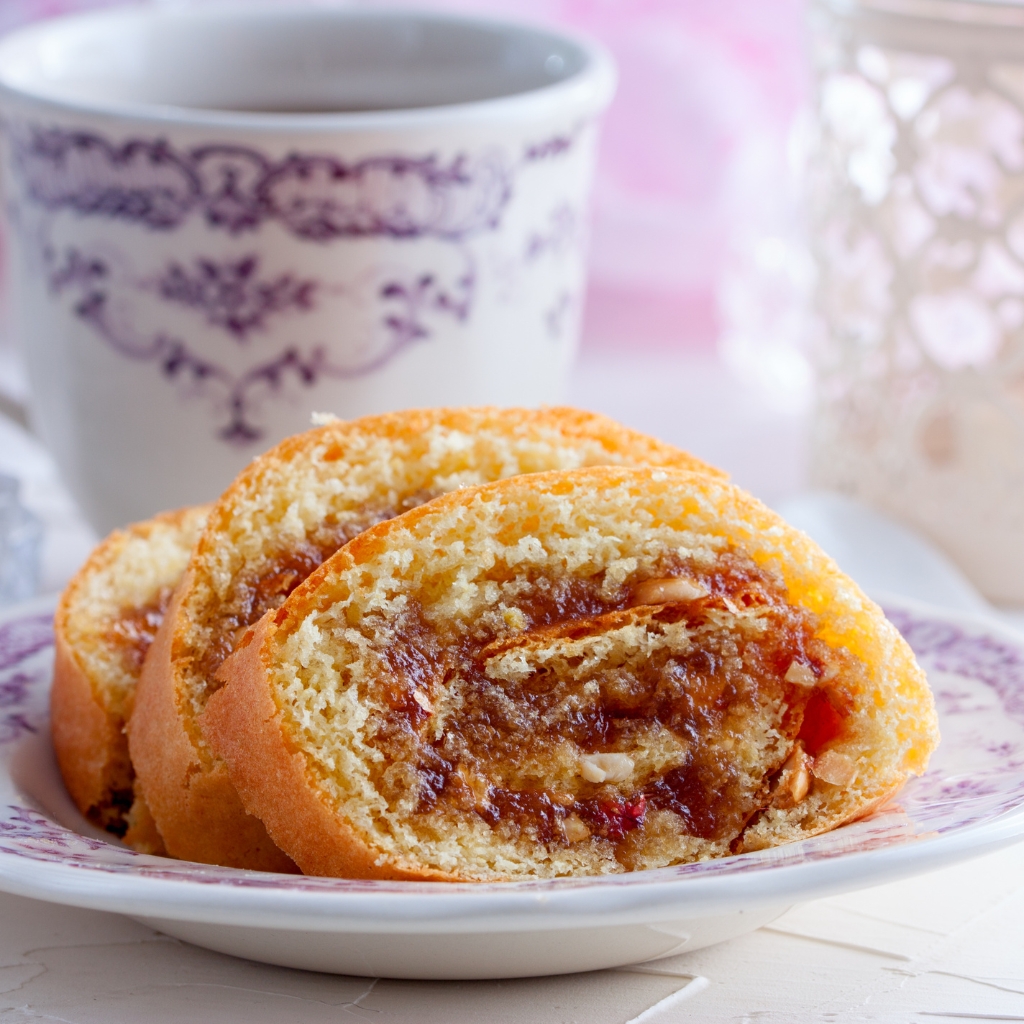 Jam Roll © Ann_Zhuravleva | Getty Images canva.com