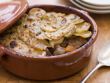 A Dish of Lancashire Hotpot © Monkey Business Images | fotolia.com