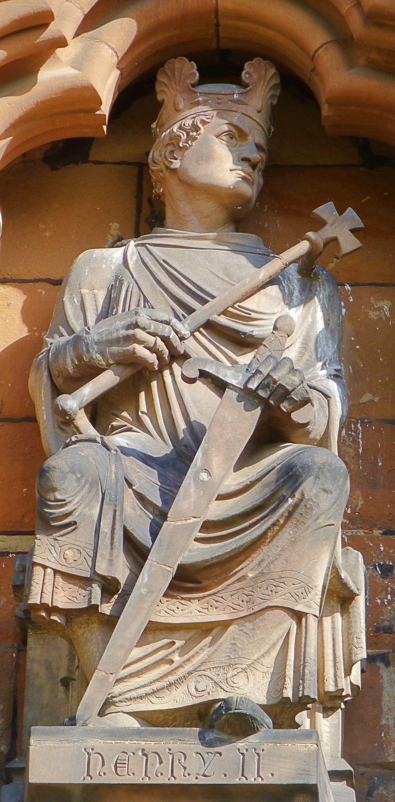 Lichfield Cathedral Henry II Statue © essentially-england.com
